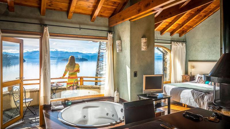 Lirolay Suites - Apart Hotel San Carlos de Bariloche Eksteriør billede