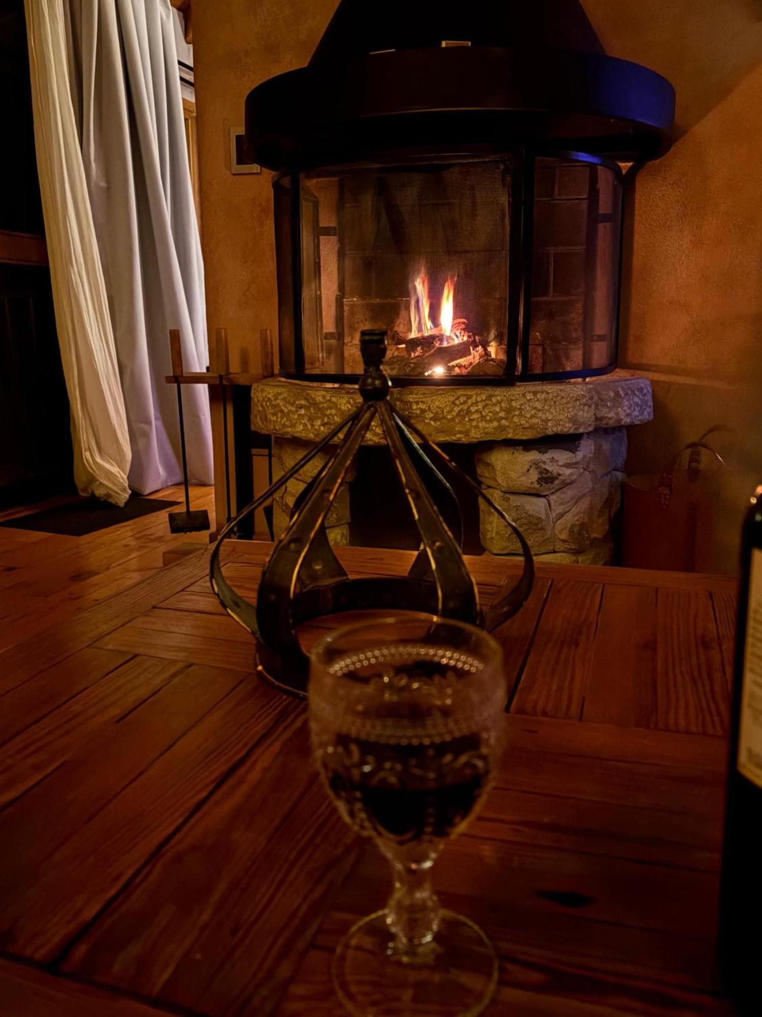Lirolay Suites - Apart Hotel San Carlos de Bariloche Eksteriør billede